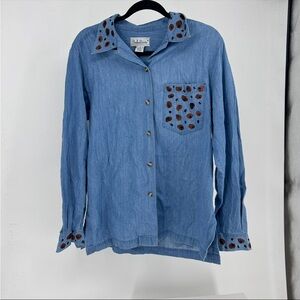 BellePointe Vintage Blue Denim Button Down Top Embroidered Leopard Print Size S